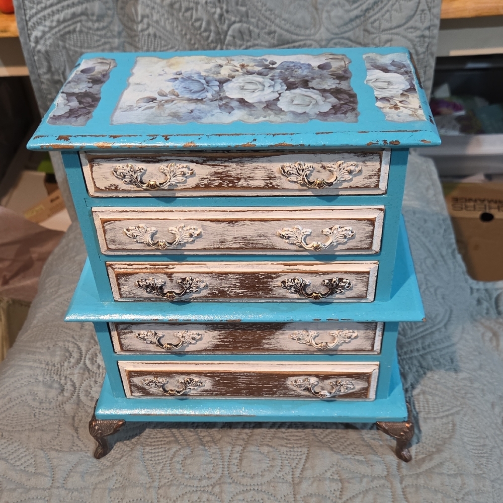 Floral Blue Jewelry Box